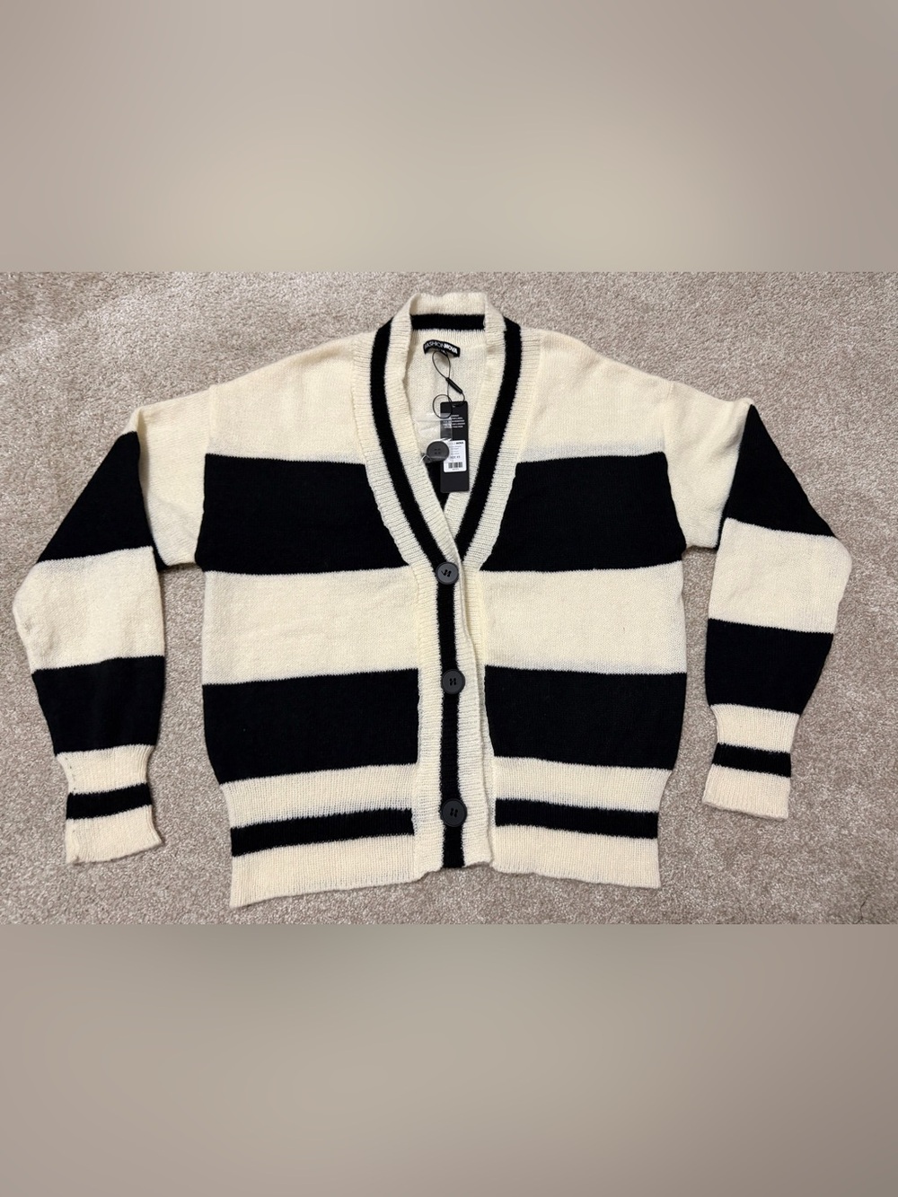 NWT Fashion Nova sweater